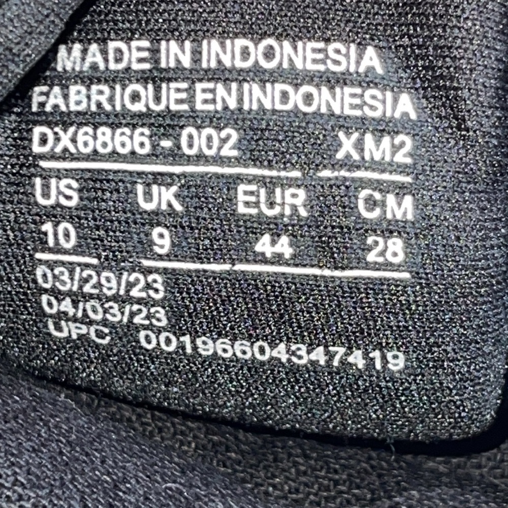 Nike Slides - Picture 10 of 10